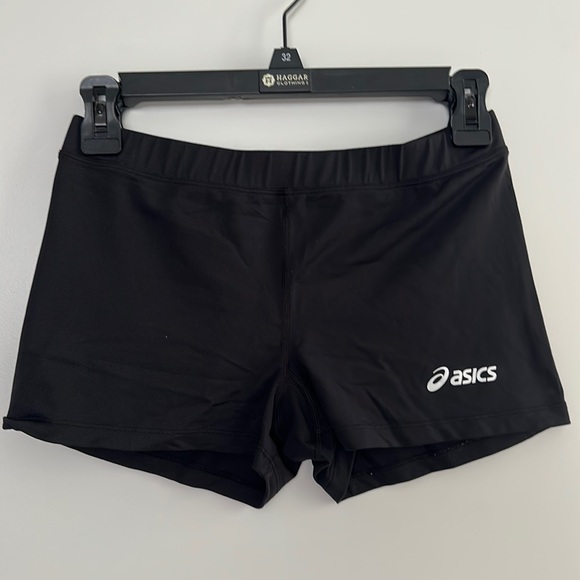 Women’s ASICS Shorts - Picture 1 of 3